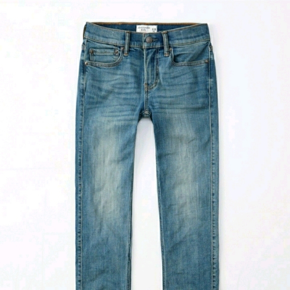 Abercrombie Kids (Boys) Ultimate Stretch Straight Jeans - Picture 2 of 3